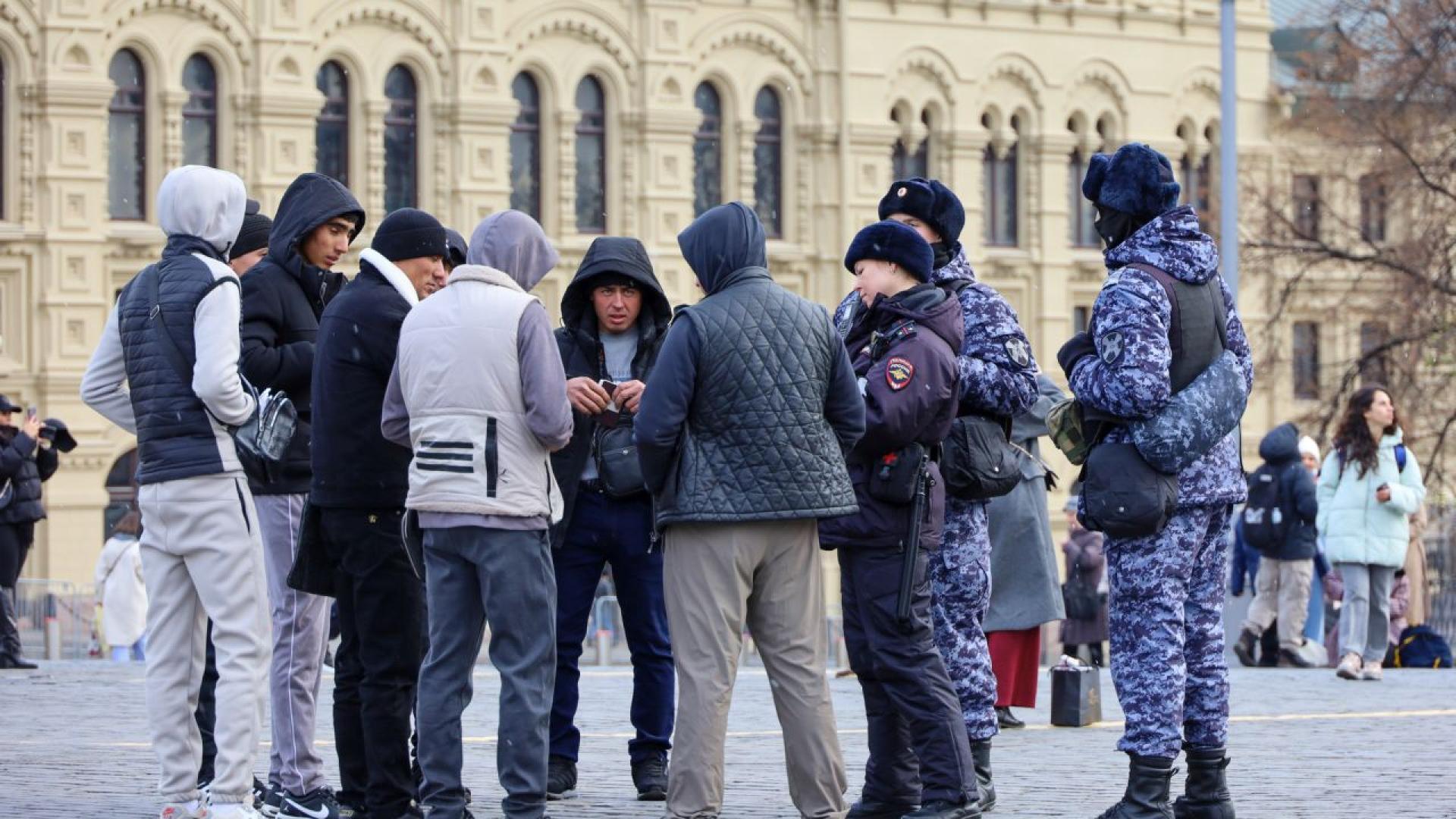 През последната година в Русия бяха приети редица антимигрантски закони