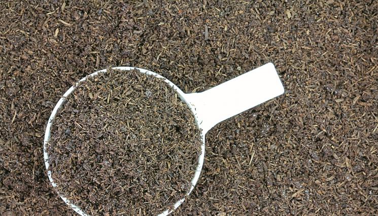 тор червеи - Агро Телеграф: Две лъжици тор от червеи правят чудеса