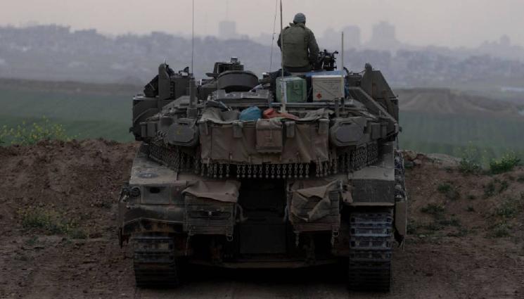 танк Израел Газа - СЛЕД АТАКАТА ПО ООН: Снаряд удари офис на Червения кръст в Газа