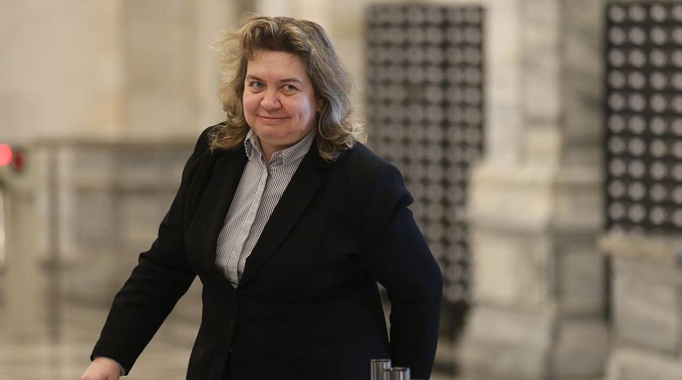 Киселова: Искането на Радев към КС ще може да се коментира, след като бъде отправено
