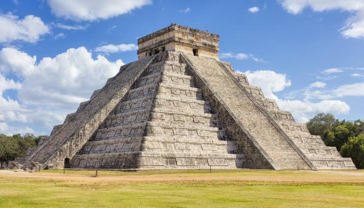 храм Кукулкан Мексико - Набиха германец, качил се на Забранения храм на маите (ВИДЕО)