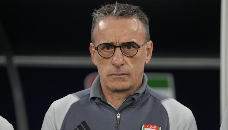 Пауло Бенто - ОАЕ уволни селекционера на националния отбор Пауло Бенто след победата над КНДР