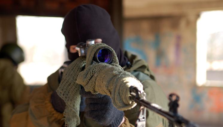 терорист - САЩ махнаха мултимилионните награди за главите на страховите лидери на “Хакани”