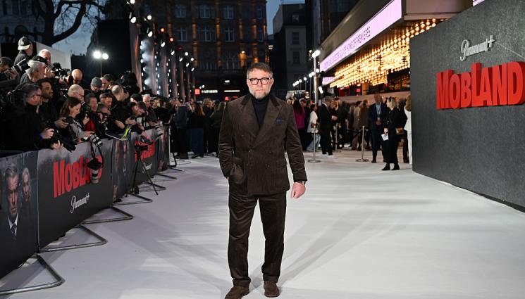 гай ричи - Гай Ричи нищи сблъсък между престъпни фамилии