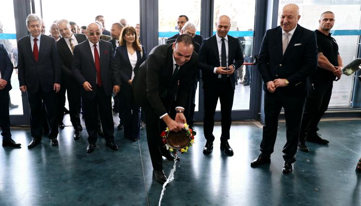 д - 70 трофея от благороден елен със златни медали