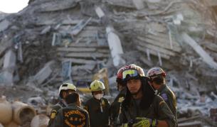 Расте броят на жертвите на опустошителния трус в Афганистан