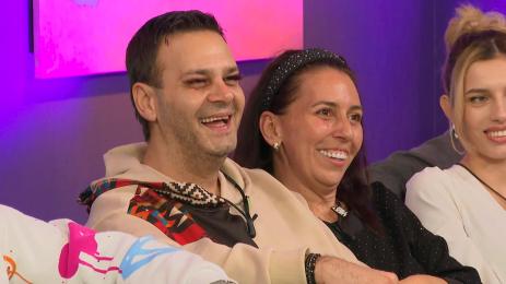 Един за друг