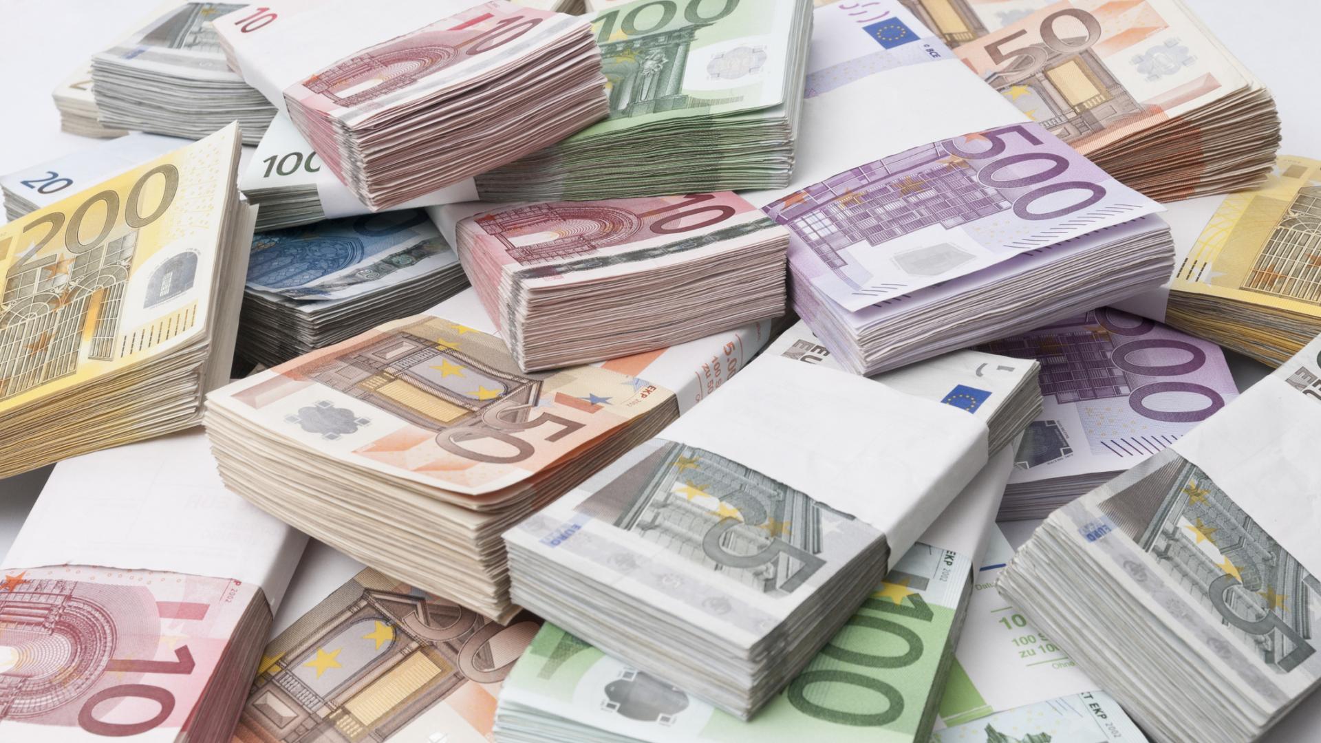 Неофициално България е изтеглила около 4 млрд евро нов дълг