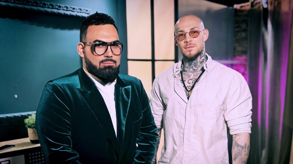 Роден 1995 г. в София. Още на 14 останал сам и