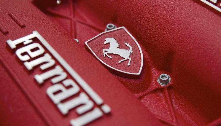 Ferrari - Ferrari наду цените на колите си заради митата, наложени от Тръмп