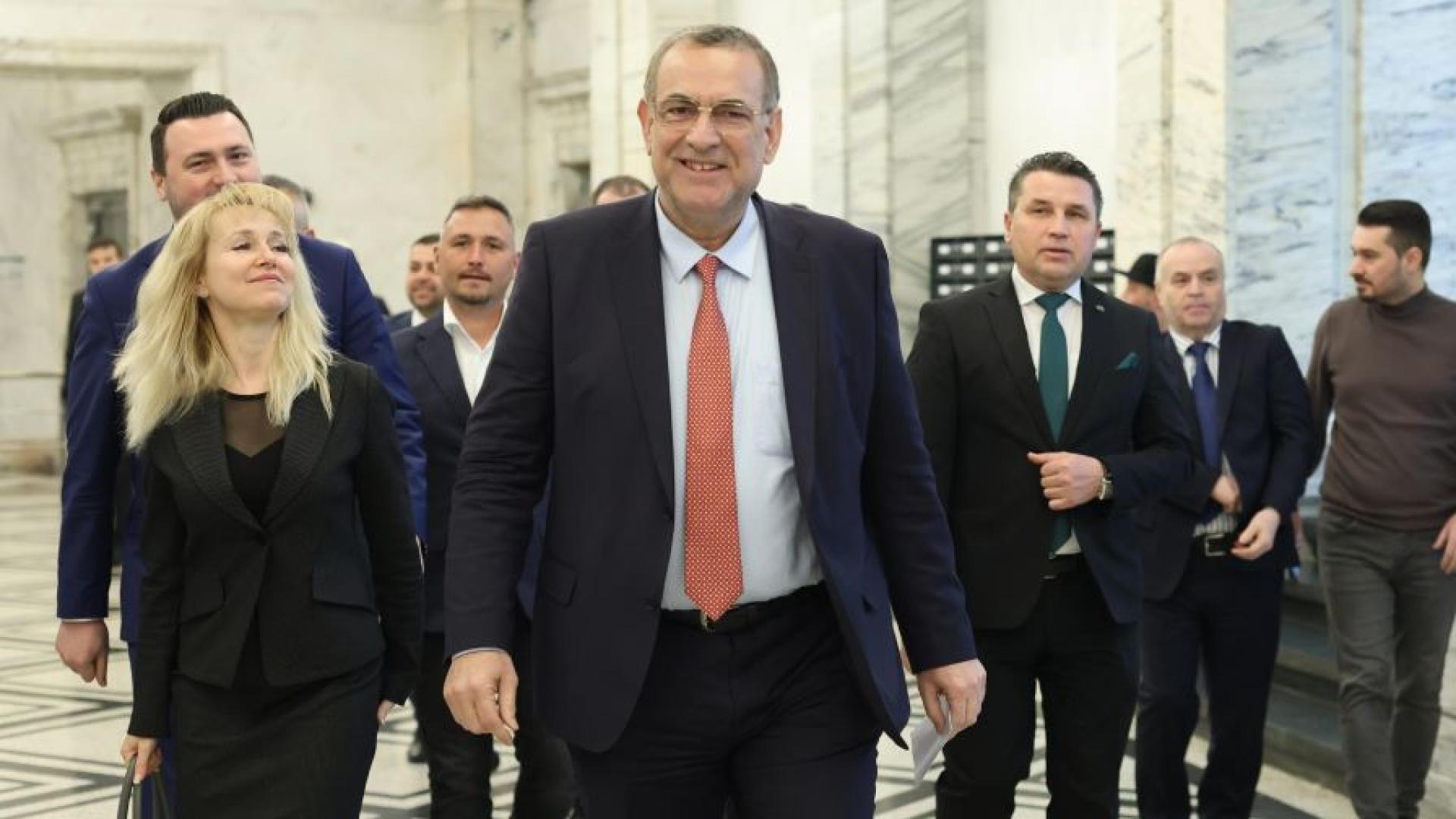 Решаващ ден за управляващото мнозинство Алианс за права и свободи