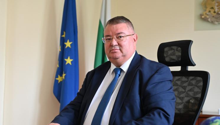 ивайло иванов - Шефът на НОИ Ивайло Иванов пред 