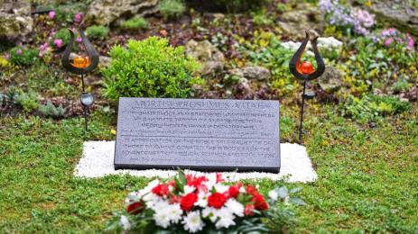 мемориал в почит на дарителството за медицинската наука и образование