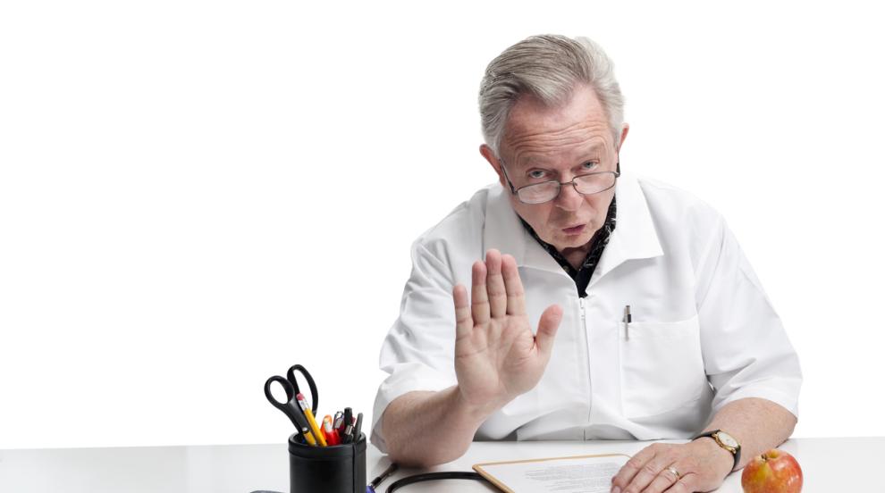 Когато пациентът знае повече от Google: Култови реплики, които лекарите чуват, но не искат 