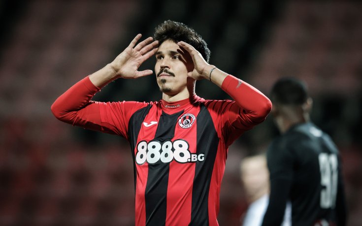 Удар за Локо Сф, ключов нападател отново влиза в лазарета