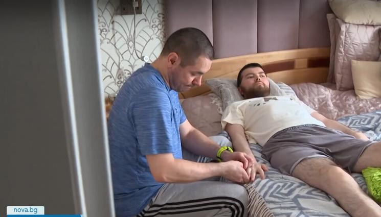 Иво Христов - ЗОВ ЗА ПОМОЩ: Младият писател Иво Христов има нужда от спешна операция!