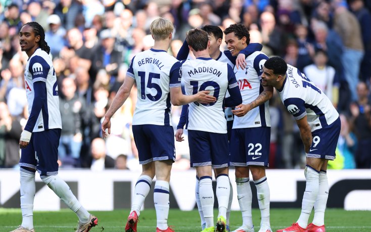 Мръсни номера от фенове към играчите на Тотнъм (видео)