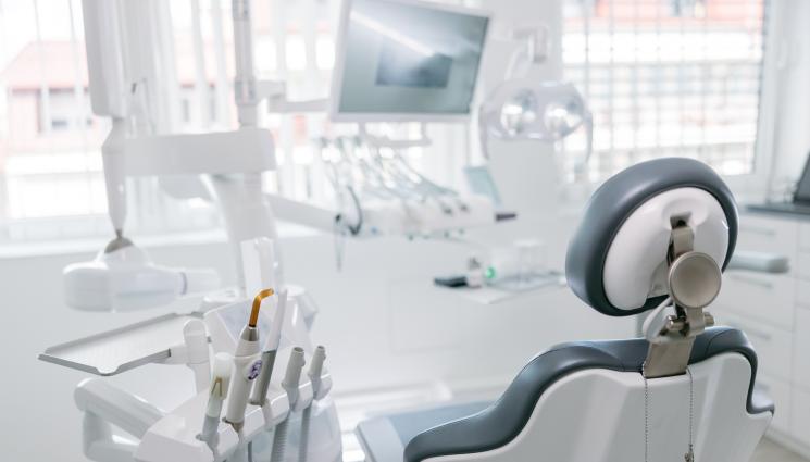 зъболекар - ТРАГЕДИЯ: 5-годишно дете почина в зъболекарски кабинет!