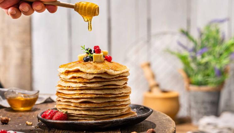 рецепти - Гответе с matekitchen.com: Следобедна закуска - пухкави козуначени филийки на фурна или бързи бананови катми (ВИДЕО)