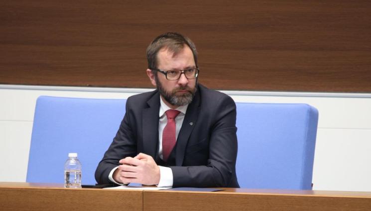 АПИ - СЛУЧАЯТ