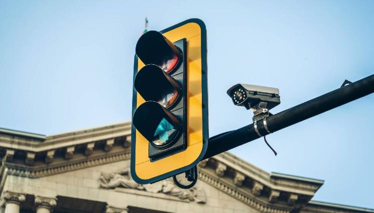 светофар - ОПАСНА СОФИЯ: Камерите и светофарите са без софтуерна защита!