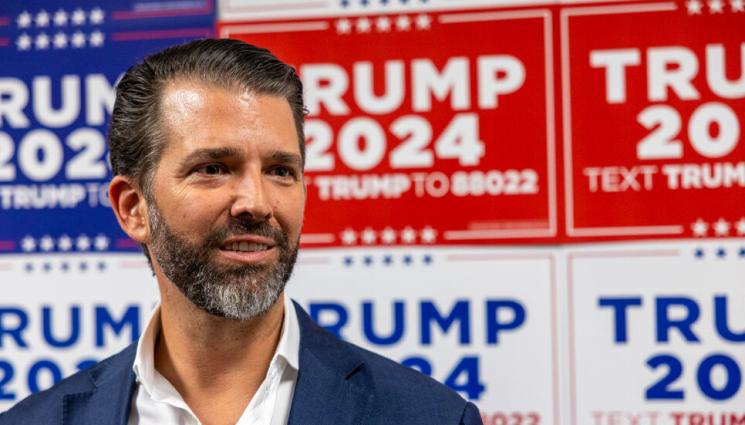 тръмп младши - ТУПАМЕ ЧЕРВЕНИЯ КИЛИМ: Тръмп–младши идва в България