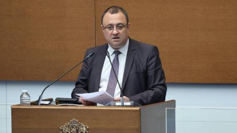 Иван Иванов