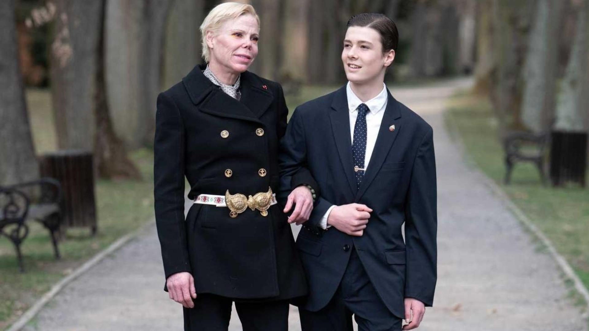 Най малкият от 11 те внуци на Симеон Сакскобургготски навърши пълнолетие Симеон Хасан