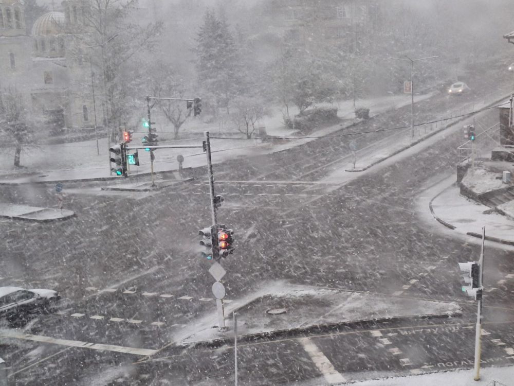 снежна буря