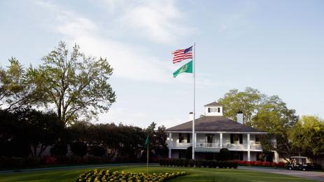 Елизабет Такър