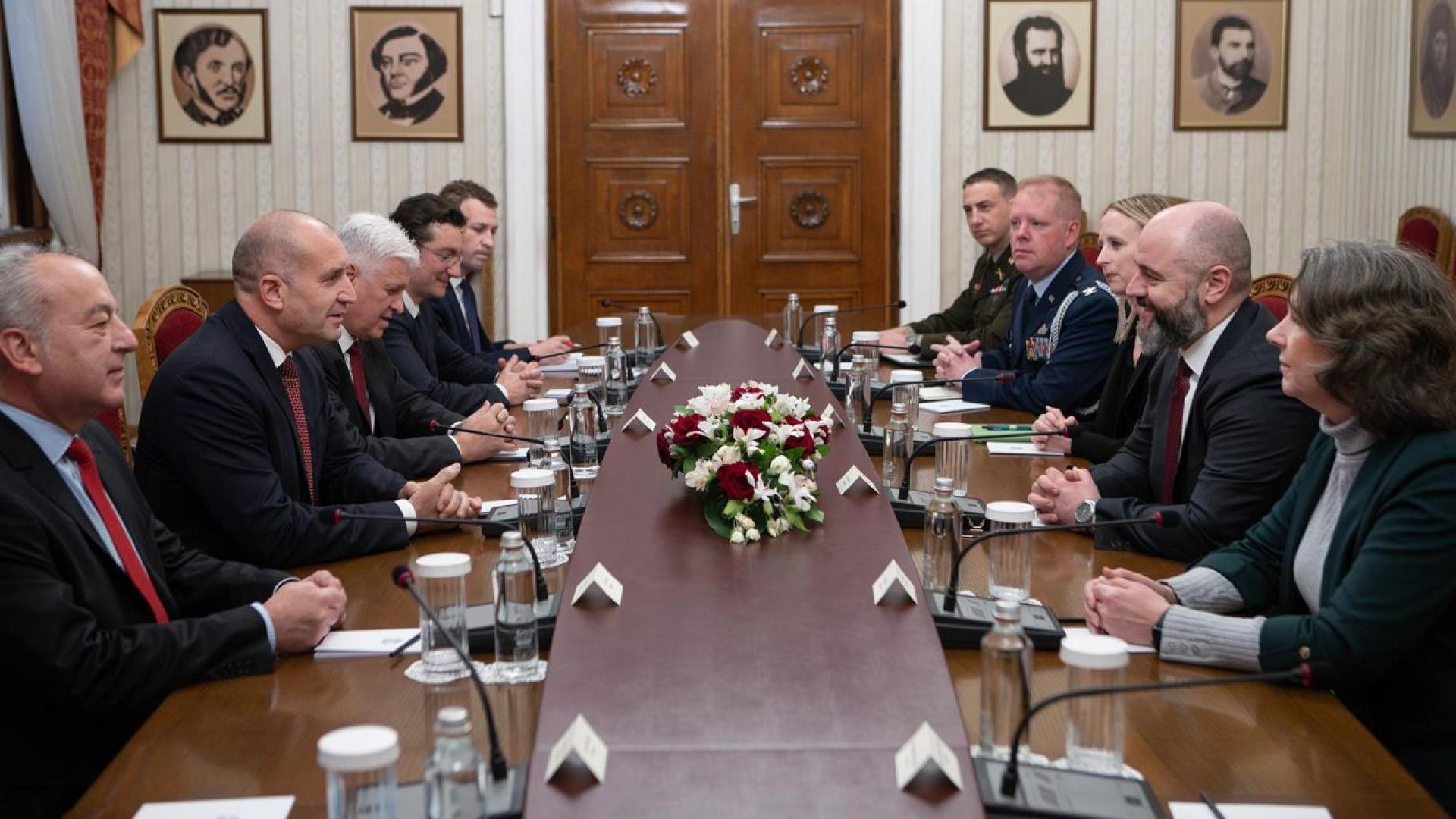 Доставката на изтребителите F 16 е само началото на политическия ангажимент