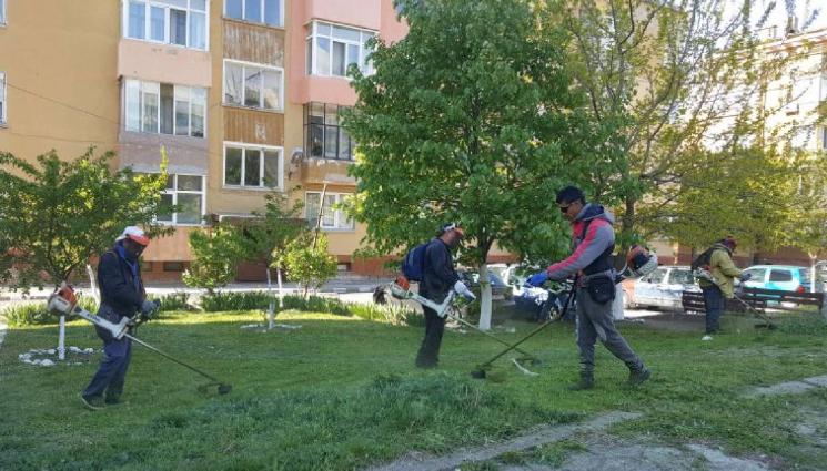 косачи - Скубят ни с 300 лв. за двора! (СНИМКИ)