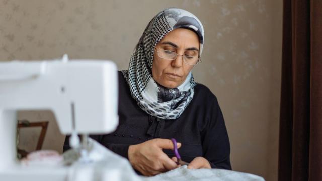 Предприемаческият дух на жените в Афганистан надмогва ограниченията 