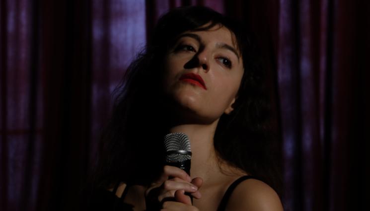 gr - ВРЕМЕ ЗА ТАНЦИ! Спектакълът „В нейния глас“ гостува във Варна