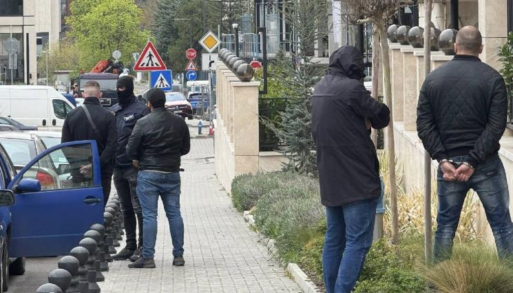 д - ГДБОП с подробности за кокаиновата акция в София и Бургас (СНИМКИ)