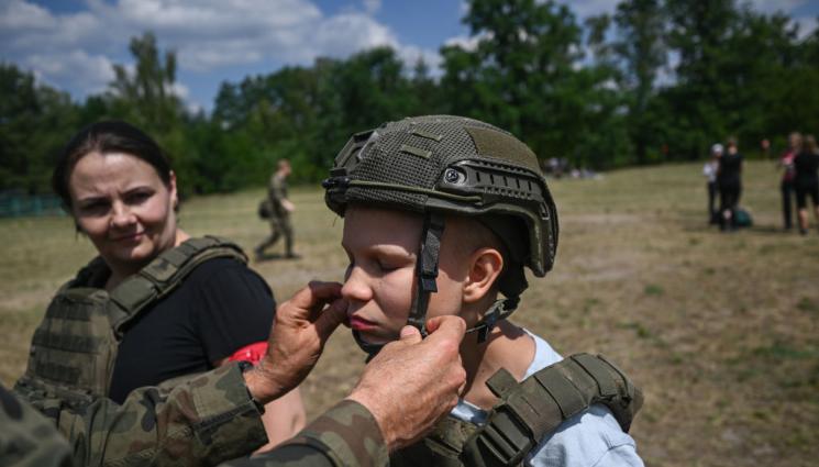 д - НЕПОЗНАТАТА ВОЙНА: Повече от 19 500 деца са откраднати от Украйна!