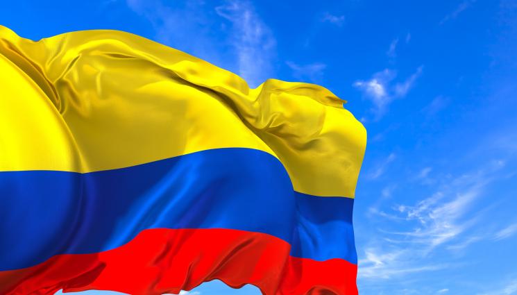 колумбия флаг - ШАШ И ПАНИКА! Колумбия обяви извънредно положение