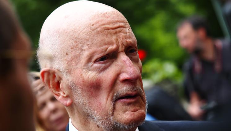 Симеон Сакскобургготски - САКСКОБУРГГОТСКИ ЗА ЦАРСКИТЕ ИМОТИ: Тъжен период на интриги и удари под кръста!