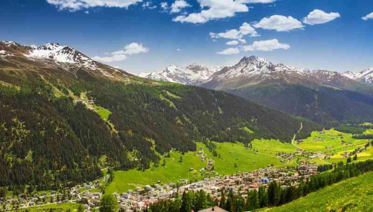 Швейцария ски - ОПАСНОСТ! Евакуираха цяло село в Швейцария