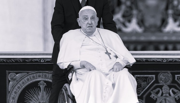 Папа Франциск - Отец Димитър Димитров: Папа Франциск е неоспорим духовен лидер, който излъчваше светлина и надежда