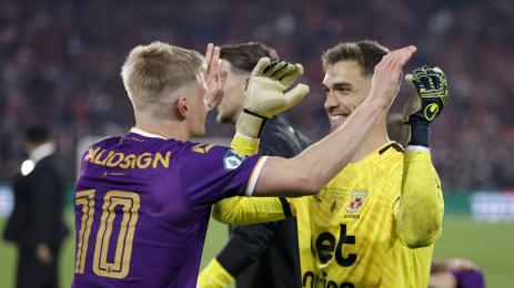 Го Ахед Ийгълс