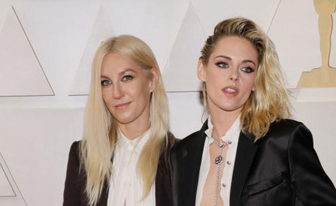 Кристен Стюарт и годеницата ѝ се ожениха