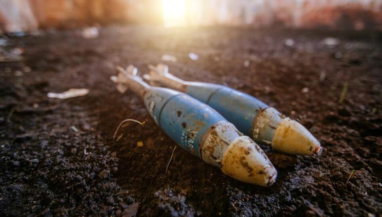 снаряди - НЕОЧАКВАНА НАХОДКА: Откриха артилерийски боеприпаси в Румъния