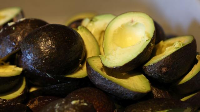 Как да разпознаем хубавото авокадо и какво да не си купуваме🥑🛒