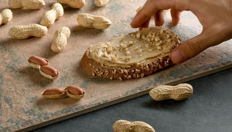 фъстък фъстъци - ГОВОРЯТ УЧЕНИТЕ: Фъстък на ден пази от алергия!