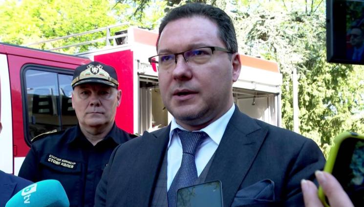 Даниел Митов - СЛЕД ПОБОЯ В РУСЕ: Даниел Митев уверен – версиите на обвинените за нападението са много изкривени и конспиративни!