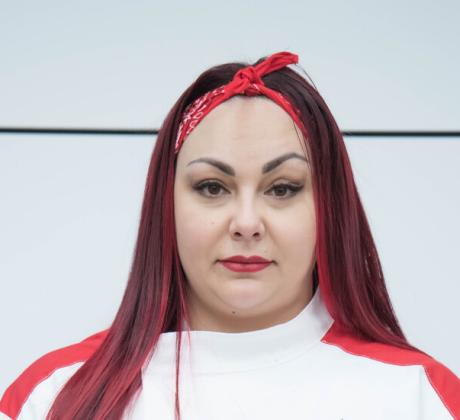Кулинарната фурия Виктория Зайкова позната от Hell’s Kitchen България отново