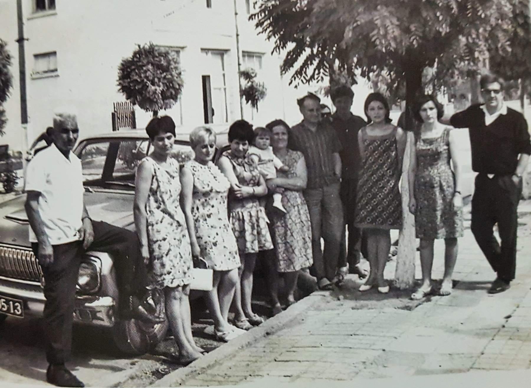 Лили Иванова