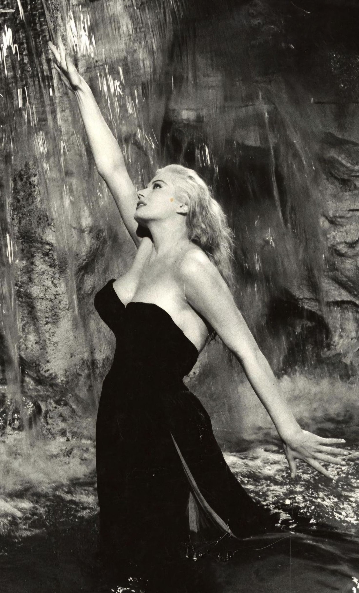 Анита Екберг