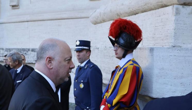 Росен Желязков - Премиерът Росен Желязков: Папа Франциск беше изключителен приятел на България